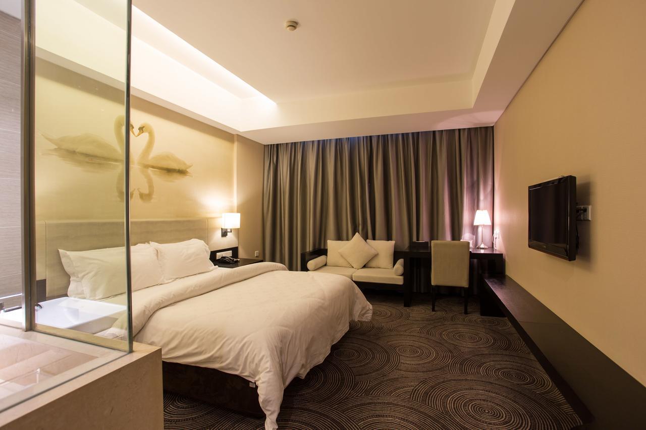 Metropolo, Hefei, Wanda Plaza, Swan Lake ภายนอก รูปภาพ